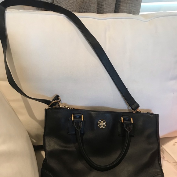 Tory Burch large Robinson Crossbody - Picture 3 of 6